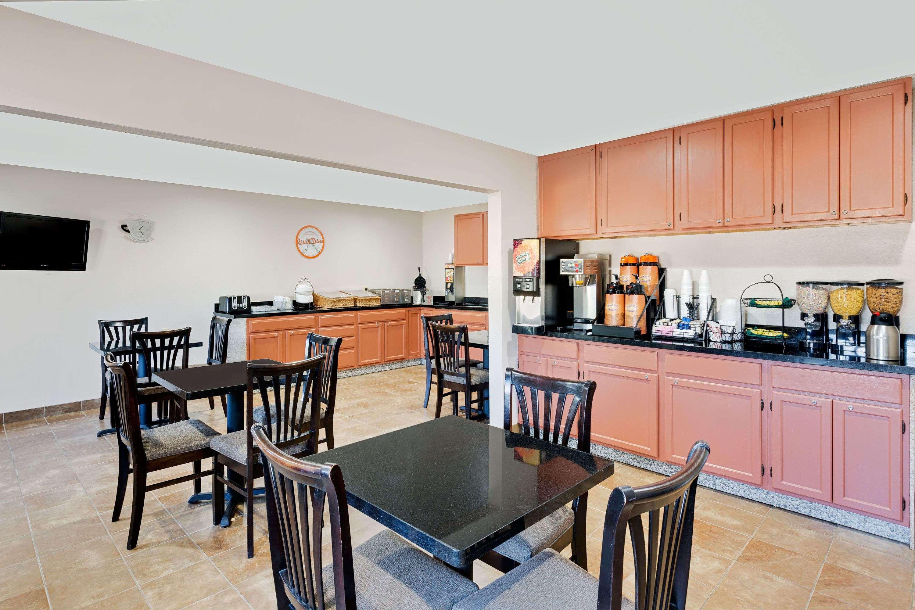 Howard Johnson By Wyndham Waterloo/Cedar Falls Luaran gambar