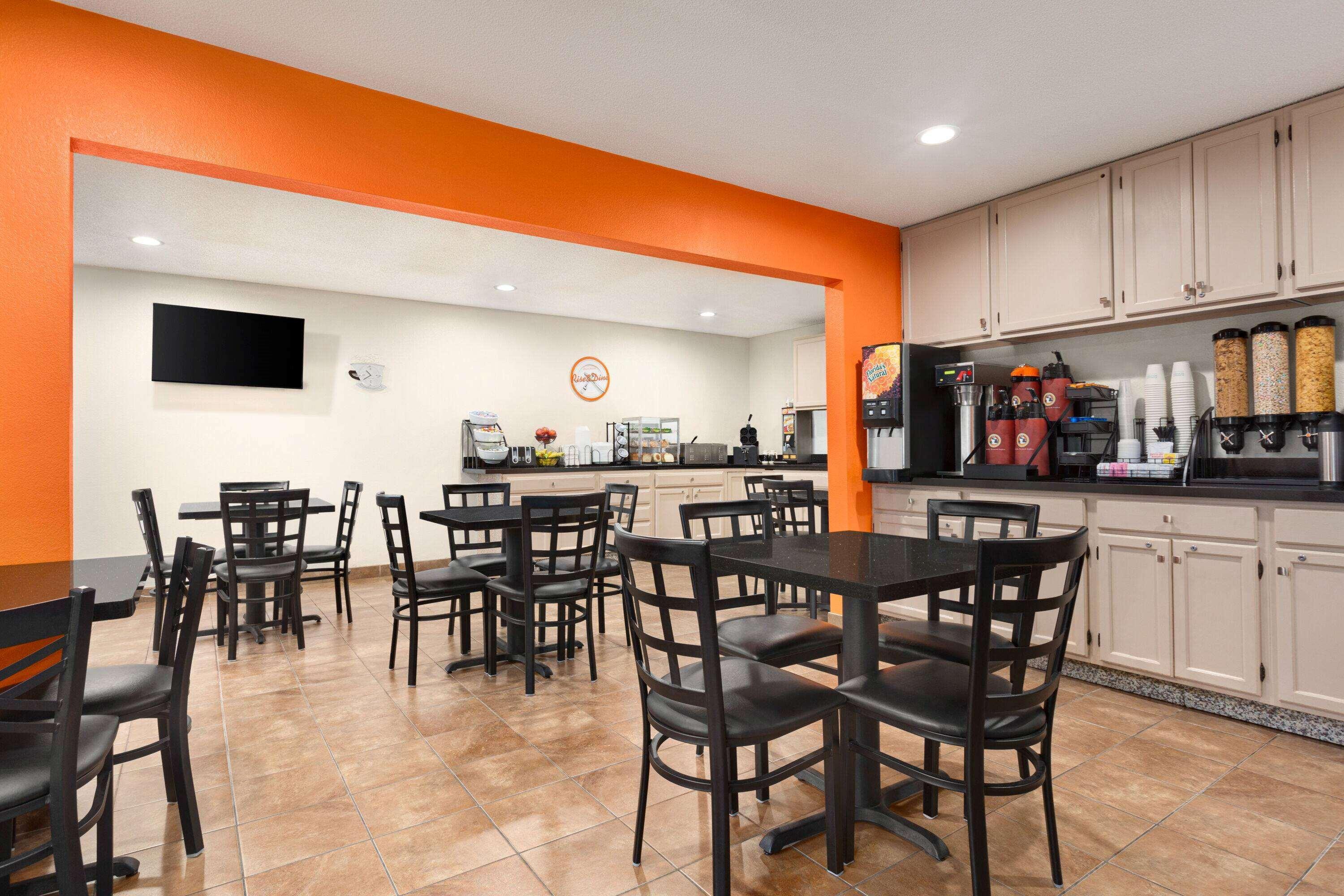 Howard Johnson By Wyndham Waterloo/Cedar Falls Luaran gambar